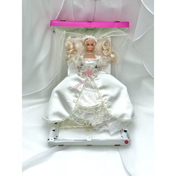 Barbie Dream Bride 1991 #1623 Vintage Satin Lace Wedding Dress Outfit - Picture 1 of 11